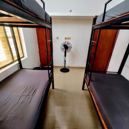 Gogonuts Hostel Varkala Exteriör bild