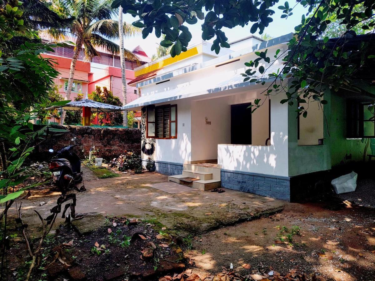 Gogonuts Hostel Varkala Exteriör bild