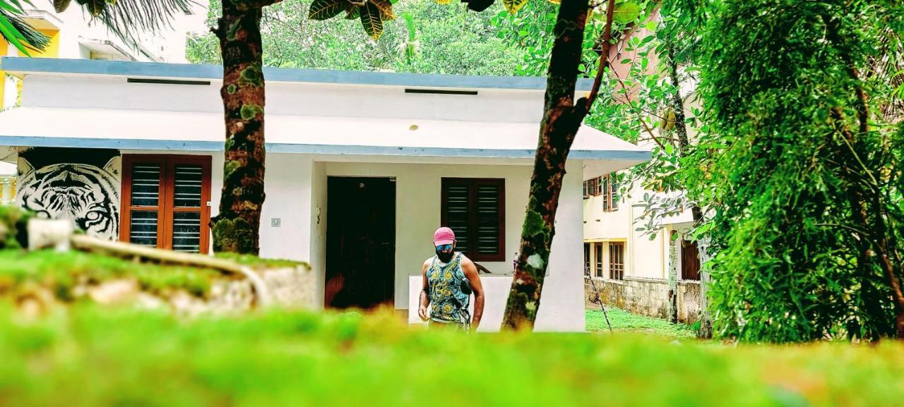 Gogonuts Hostel Varkala Exteriör bild
